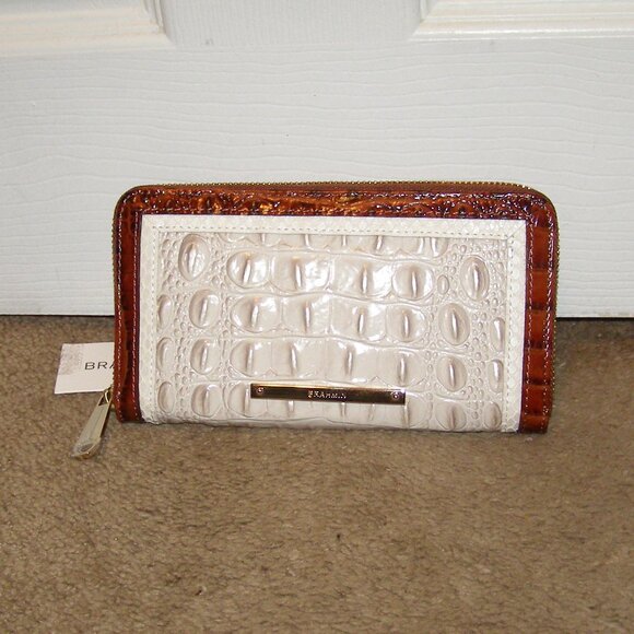 NEW Brahmin Suri Seashell Brando Leather Zip around Wallet Giftable - Picture 2 of 14